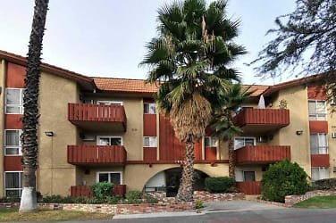 El Conquistador Apartments - Van Nuys, CA