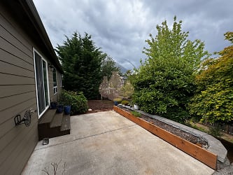 285 Summit View Ave SE - Salem, OR