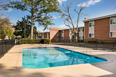 Lenox Woods Apartments - Atlanta, GA