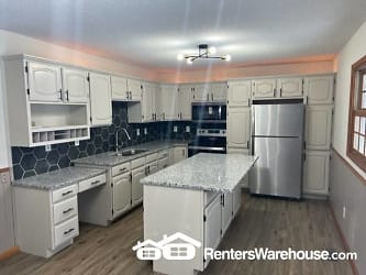 13016 Saratoga Ln N - undefined, undefined