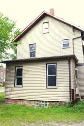 796 Brown St - Akron, OH