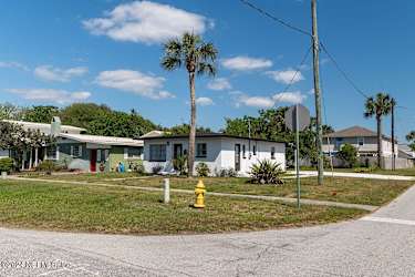 503 3rd Ave S - Jacksonville Beach, FL