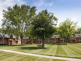 Salem Woods Apartments - Dayton, OH