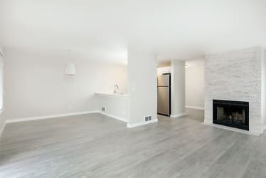 View On California - Spacious With Modern Updates, Fireplace & Private Balcony ! Pet Friendly, Parki Apartments - Seattle, WA