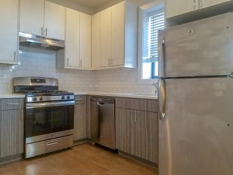 2620 N Rockwell St unit 2 - Chicago, IL