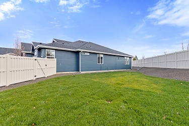 4695 S Abbot Ave - Meridian, ID