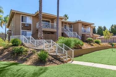Pacific Sun Apartments - Vista, CA