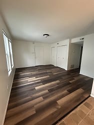 1125 W Merton St unit 105D - undefined, undefined