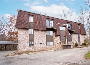 1695 Timber Ct unit 3 - Niles, OH