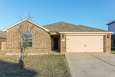 6116 Spring Ranch Dr - Fort Worth, TX
