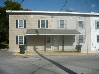 4 Kenneth Ave - Shippensburg, PA