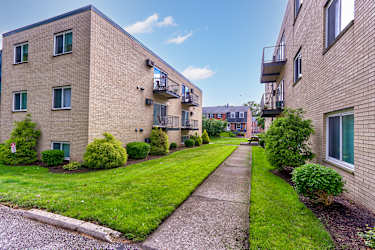 Parkview Manor Apartments - Fairview Park, OH
