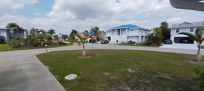 6013 Swords Way - Fort Myers, FL