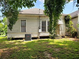 1779 Liberty Ave - Beaumont, TX