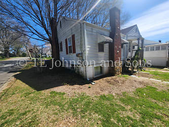 900 Knollwood St - undefined, undefined
