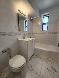 90-11 35th Ave unit 5D - Queens, NY