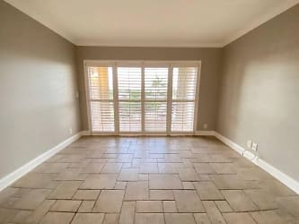 505 Spencer Dr #206 - West Palm Beach, FL