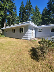 5081 Mitchell Loop Rd - Florence, OR