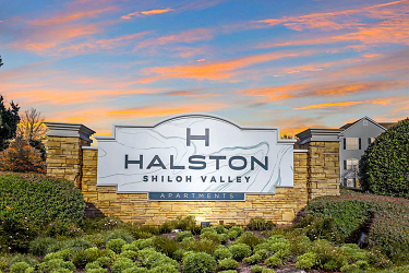 Halston Shiloh Valley Apartments - Kennesaw, GA