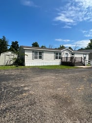 3250 Dover Rd - Wooster, OH