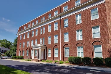 Highland Memorial Apartments - Gastonia, NC