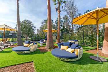 The Grove Luxury Apartments - Petaluma, CA