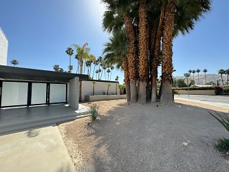 2090 S Camino Real unit G - Palm Springs, CA