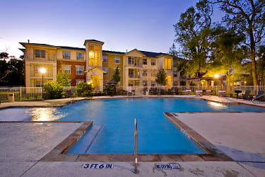 Costa Rialto Apartments - Houston, TX
