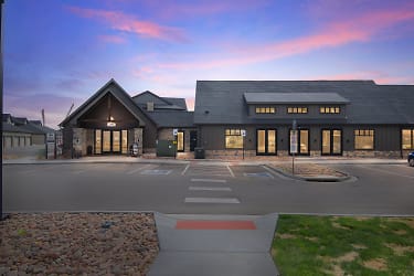 Apex Luxury Apartments - Colorado Springs, CO