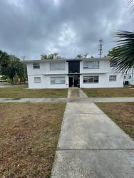 316 W Howry Avenue 4 (316)4 - Deland, FL