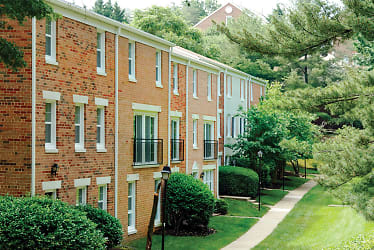 Newport Village Apartments - Alexandria, VA