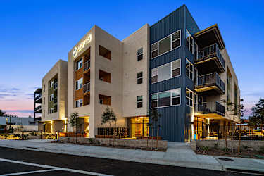 NV Lofts Apartments - Vista, CA