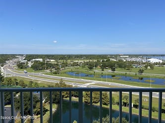 5 Indian River Ave #1005 - Titusville, FL
