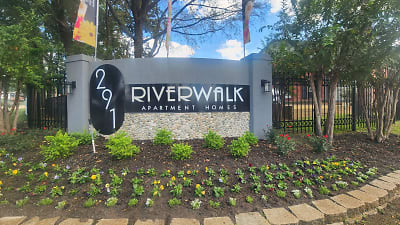 Riverwalk Apartments - Conroe, TX
