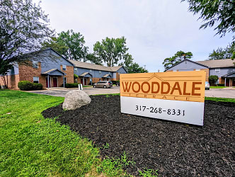 601 Wooddale Terrace - Greenwood, IN