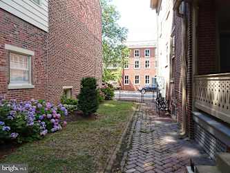 423 Delaware St #2 - New Castle, DE