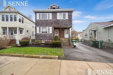 9 Stearns Ave - Medford, MA