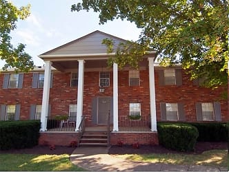 Windsor Court Apartments - Knoxville, TN