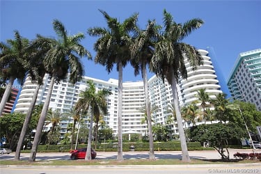 5161 Collins Ave #210 - Miami Beach, FL