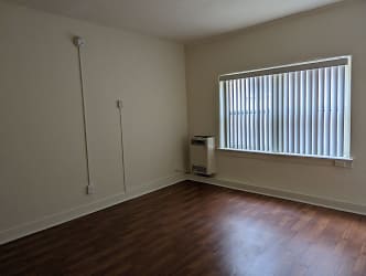 153 N New Hampshire Ave unit 302 - Los Angeles, CA