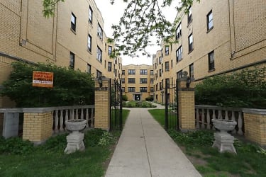 3813 N Greenview Ave unit CN - Chicago, IL