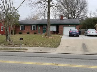 3415 Green Valley Rd - New Albany, IN