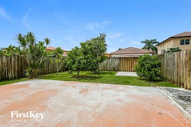 2530 Northeast 41st Terrace - Homestead, FL