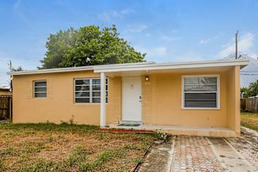 2797 NE 12th Avenue - Pompano Beach, FL
