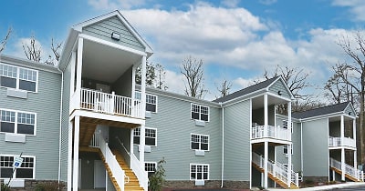 Luxury 2 Bedroom Apartments Located In The Beautiful Pocono Mountains - Swiftwater, PA