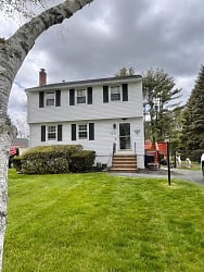 65 Toftree Ln - Dover, NH