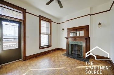 1467 N Milwaukee Ave unit 1R - Chicago, IL