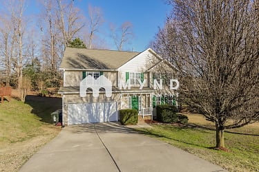 4801 Windmere Chase Dr - Raleigh, NC