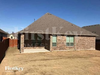 15121 Gladstone Dr - Weatherford, TX