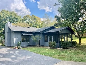 267 Pleasant Hill Rd - Bowling Green, KY